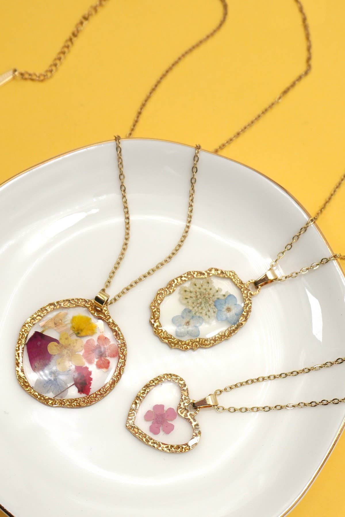 Pressed Flower Pendant Necklace